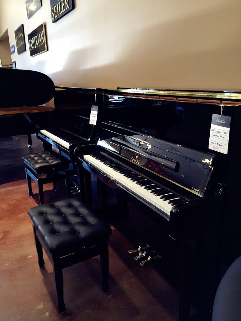 Seiler-Piano